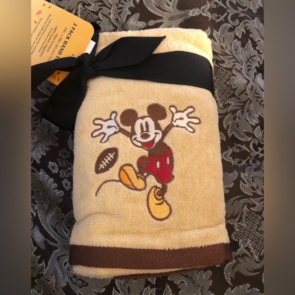 Mickey Mouse Football Hand Towel Set